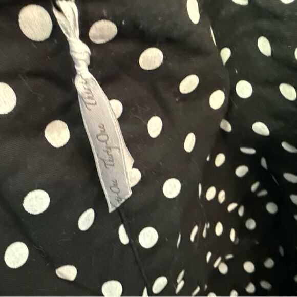 Thirty-One Black and White Floral Tote - Picture 3 of 4